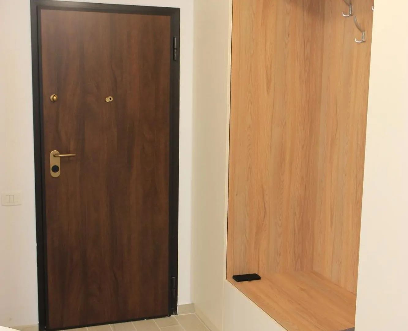 Amazing Apartment Bucharest Airport Self Check-In!! Otopeni