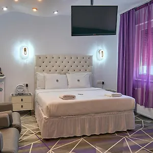 Pensiune Amethyst House Therme & Bucharest Airport, Otopeni