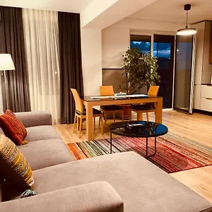 Apartament Air, Otopeni